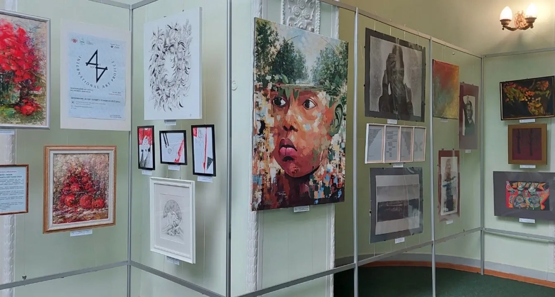 Виставка щорічного Міжнародного мистецького проєкту «Art Axis» у Києві
